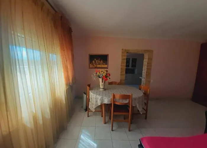 Casa de Férias The In Paralía